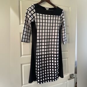 Scarpa Monochrome Grid Long Sleeve Dress